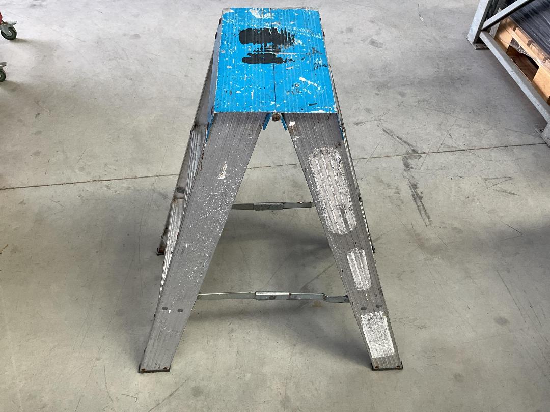 Photo '9' of Gorilla Industrial Double Sided Step Ladder - Model SM003-C Photo '9' of Gorilla Industrial Double Sided Step Ladder - Model SM003-C