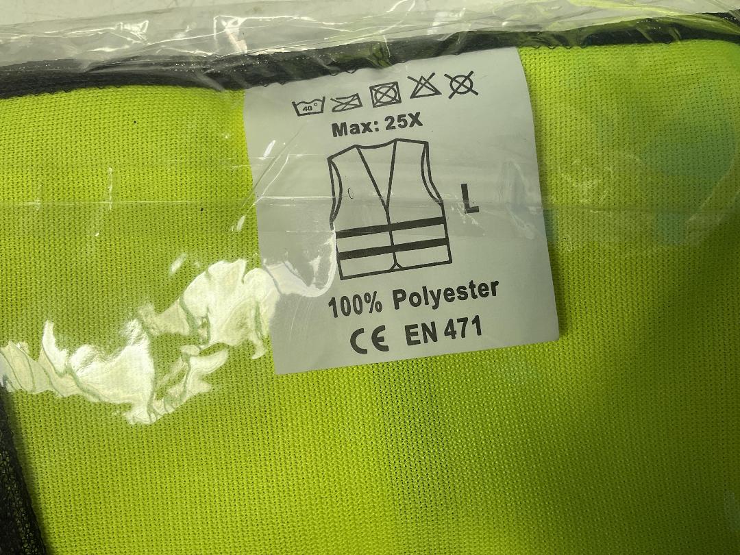Photo '3' of 15x Yellow Coloured Hi-Vis Vests - All Size L *NEW* Photo '3' of 15x Yellow Coloured Hi-Vis Vests - All Size L *NEW*