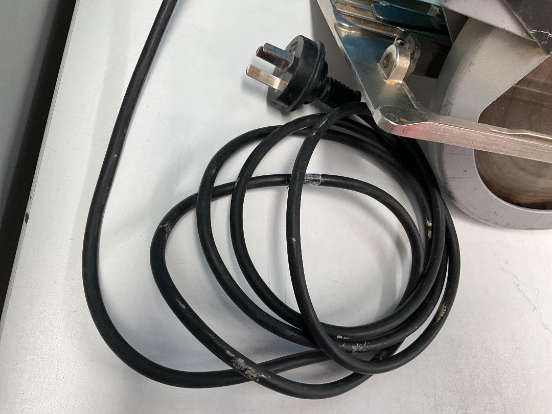 Photo '3' of Hitachi 210mm Circular Saw - C310013H