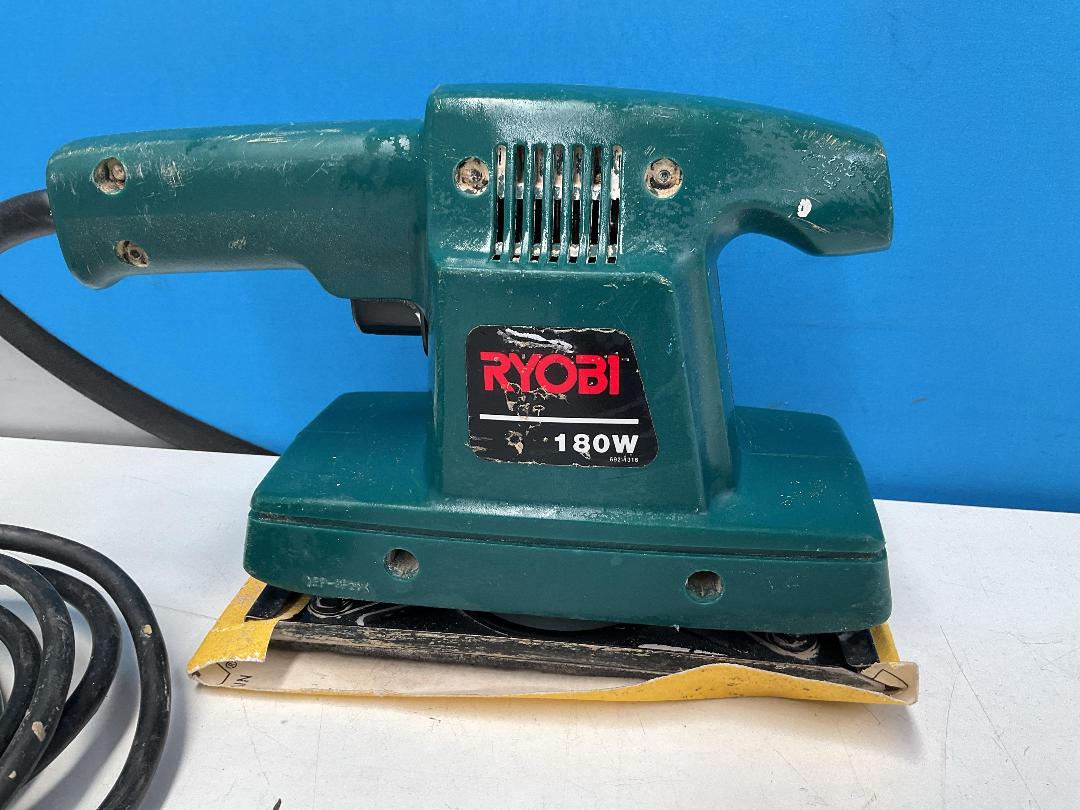 Photo '3' of Ryobi Sander - Model HS-35 Photo '3' of Ryobi Sander - Model HS-35