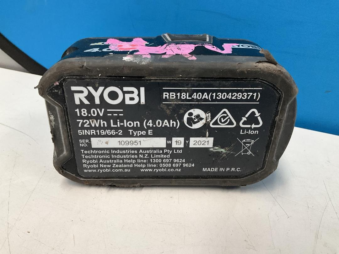 Photo '2' of Ryobi Lithium+ 18V 4.0Ah Battery - RB18L40A(130429371)