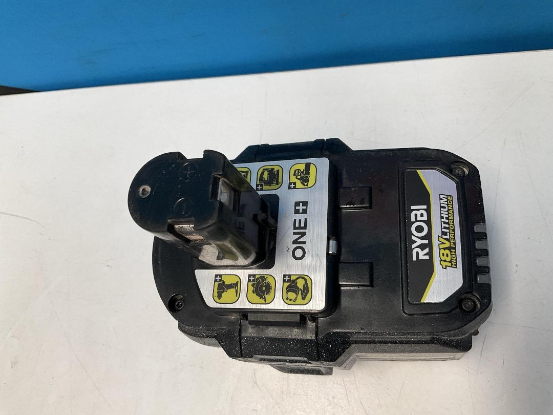 Photo '3' of Ryobi One+ 18V Lithium High Performance 8Ah Battery Photo '3' of Ryobi One+ 18V Lithium High Performance 8Ah Battery
