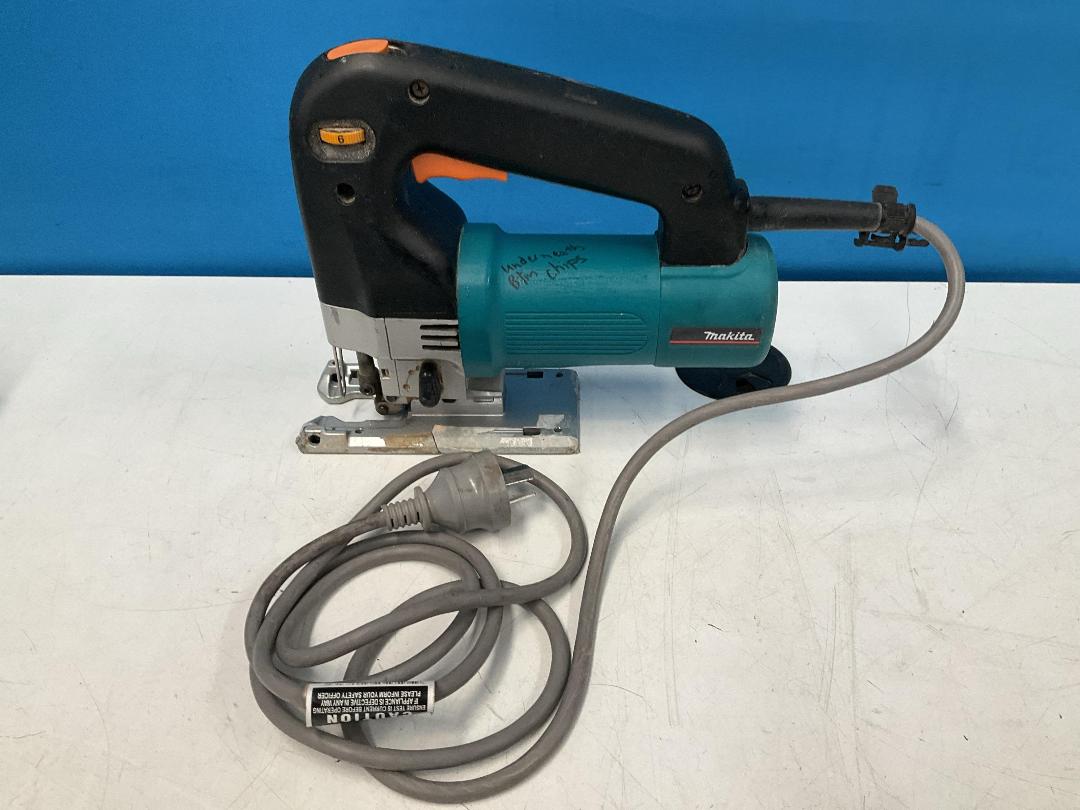 Photo '3' of Makita Jig Saw with Case - Model 4304
