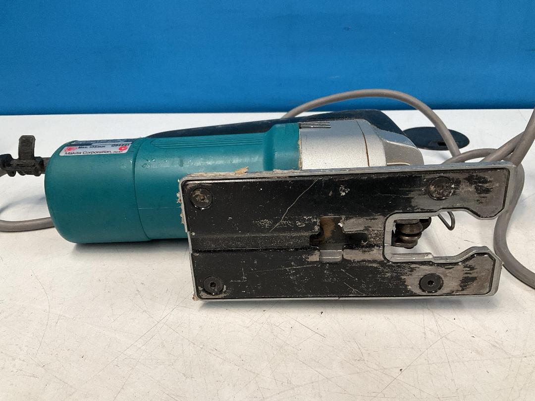 Photo '12' of Makita Jig Saw with Case - Model 4304