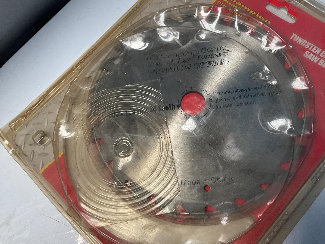 Photo '5' of Ryobi Handyline 185mm Circular Saw - Model HCS185 and 1x Champion Blade