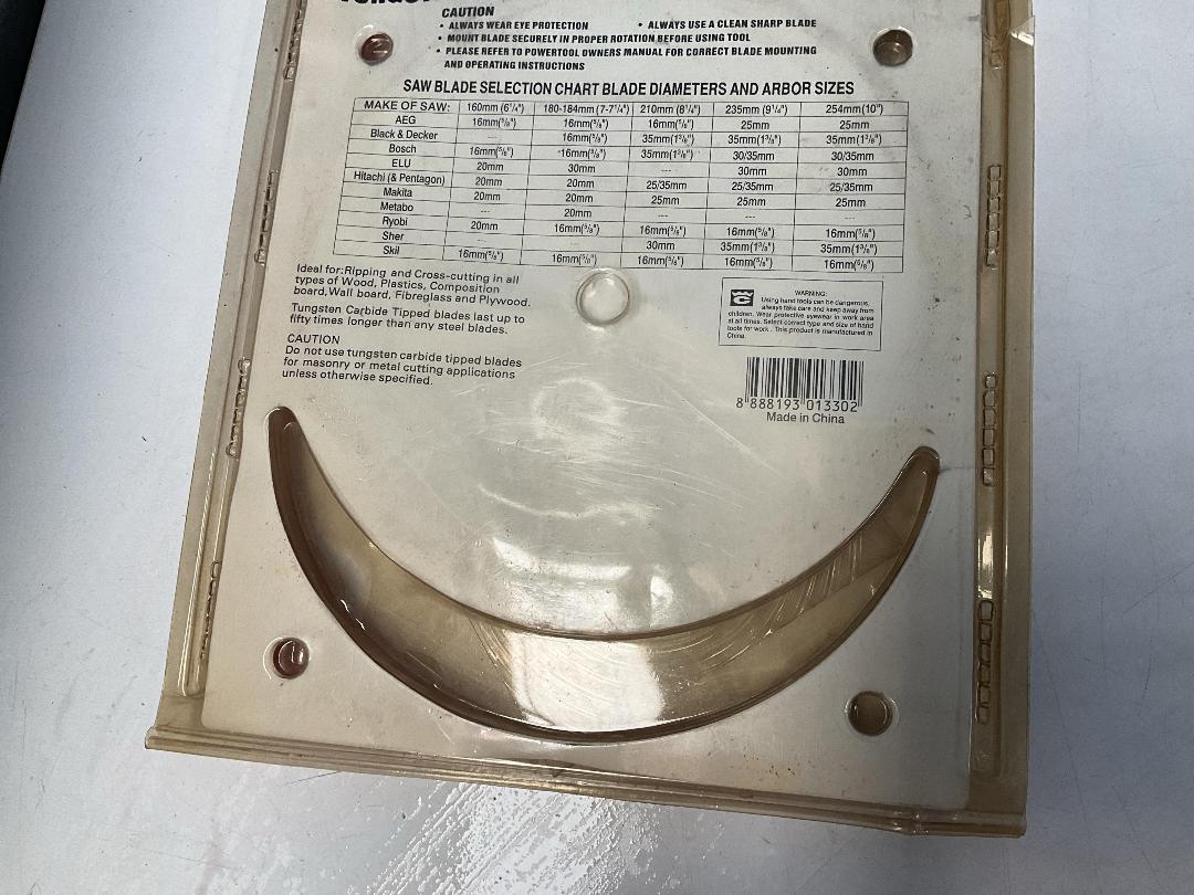 Photo '6' of Ryobi Handyline 185mm Circular Saw - Model HCS185 and 1x Champion Blade