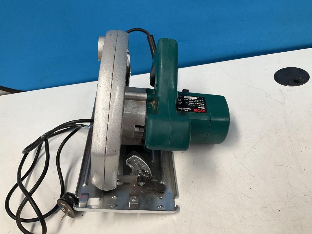 Photo '12' of Ryobi Handyline 185mm Circular Saw - Model HCS185 and 1x Champion Blade