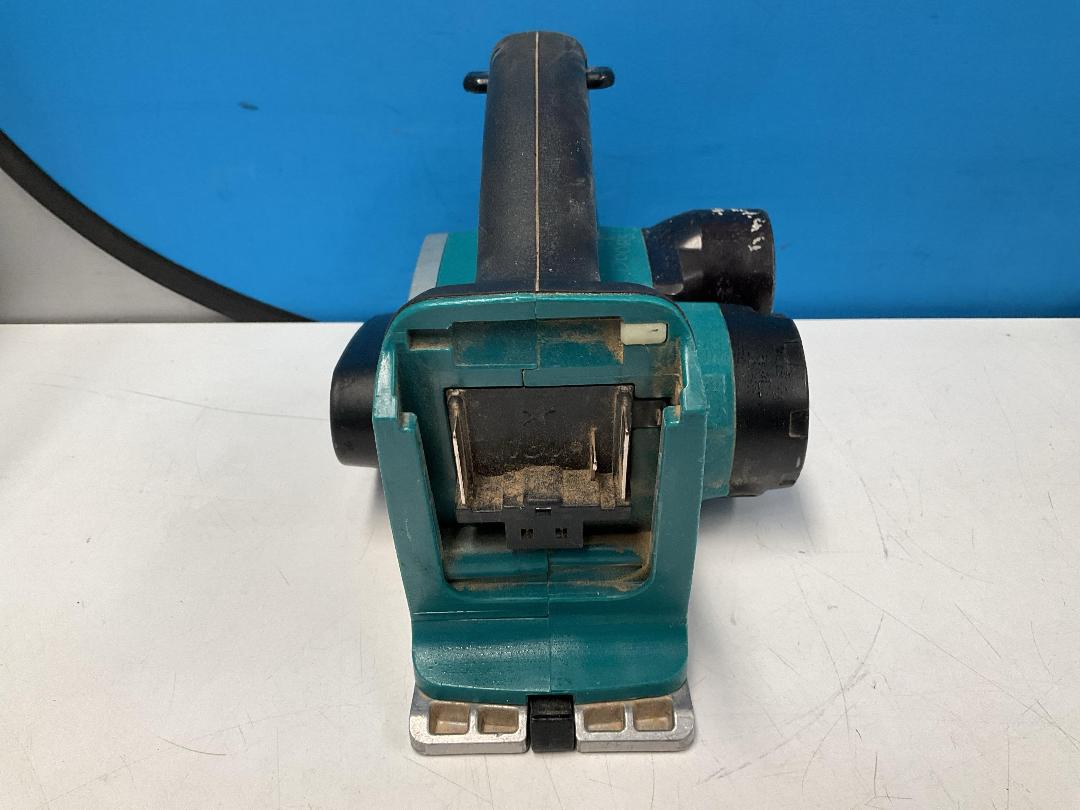 Photo '13' of Makita 82mm Planer - Model DKP180 - Skin Only Photo '13' of Makita 82mm Planer - Model DKP180 - Skin Only