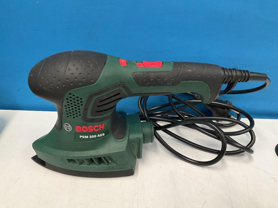 Photo '4' of Bosch Corded Multi Sander - Model PSM 200 AES and Case