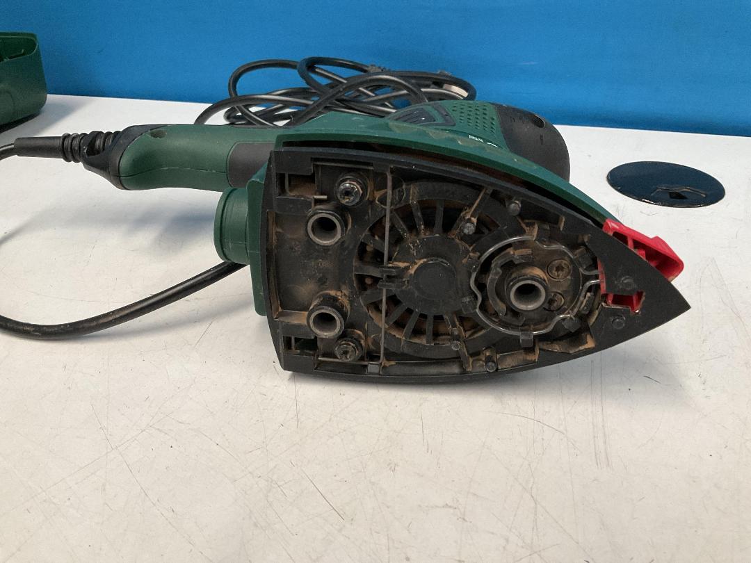 Photo '12' of Bosch Corded Multi Sander - Model PSM 200 AES and Case
