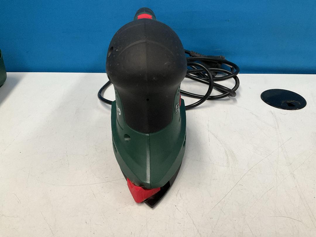 Photo '8' of Bosch Corded Multi Sander - Model PSM 200 AES and Case