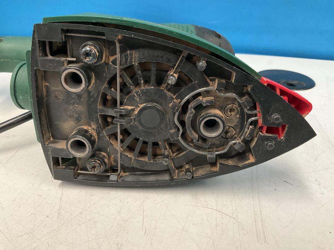 Photo '13' of Bosch Corded Multi Sander - Model PSM 200 AES and Case