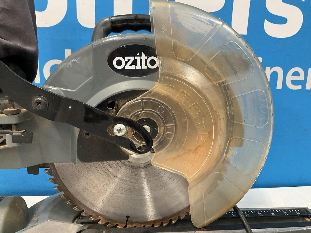 Photo '6' of Ozito 254mm (10”) Sliding Compound Mitre Saw - Model OZSCMS1600WA