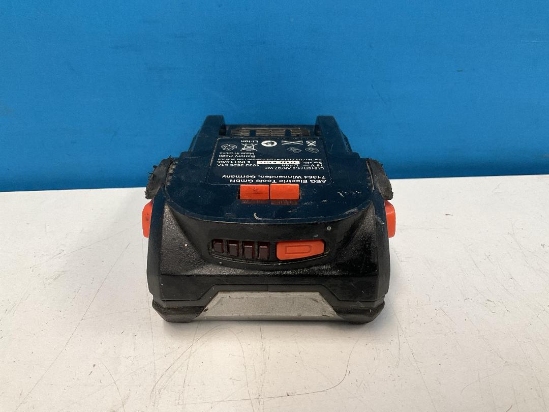 Photo '7' of PRO 18V Lithium ION 1.5Ah Battery - Model L1815R