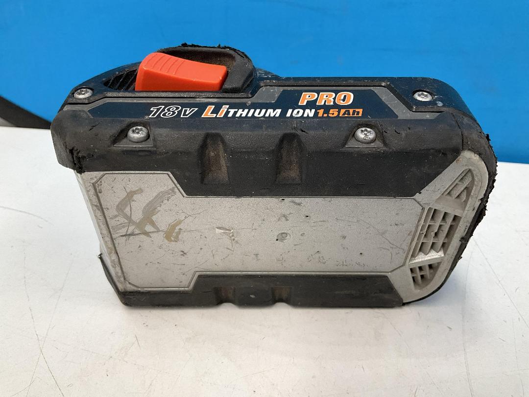 Photo '9' of AEG PRO 18V Lithium ION 1.5Ah Battery - Model L1815R