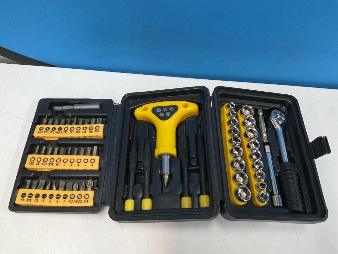 Photo '7' of Socket/Drill Bits or Similar Set