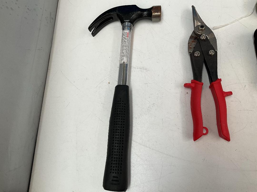 Photo '4' of Building Items Etc - Hammer, Saws, Garden Barbed Wire Etc