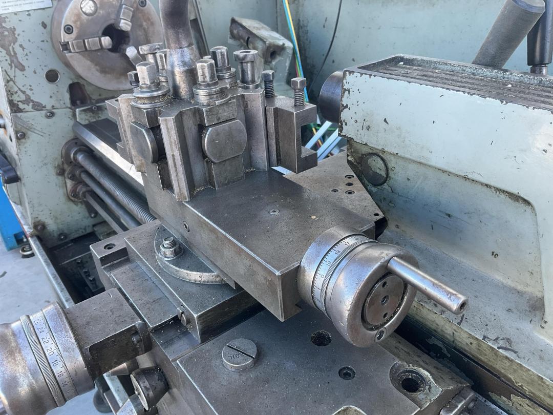 Photo '8' of Colchester - Metal Student 1800 Lathe Photo '8' of Colchester - Metal Student 1800 Lathe