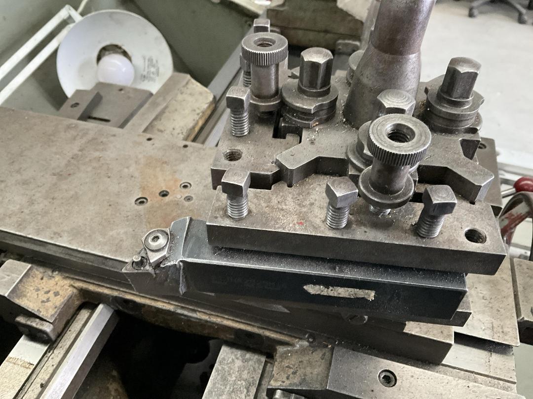 Photo '31' of Colchester - Metal Student 1800 Lathe Photo '31' of Colchester - Metal Student 1800 Lathe