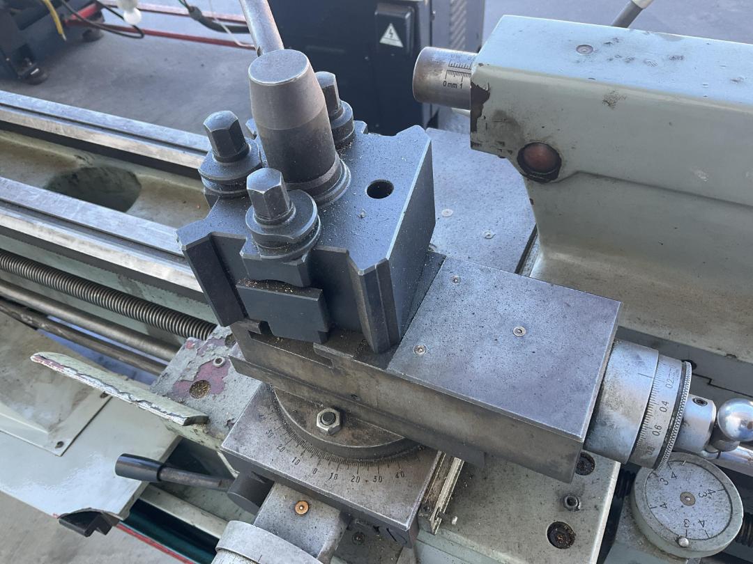 Photo '10' of LUXCUT - 6236X1000 Metal Lathe w/ Coolant Feed Photo '10' of LUXCUT - 6236X1000 Metal Lathe w/ Coolant Feed