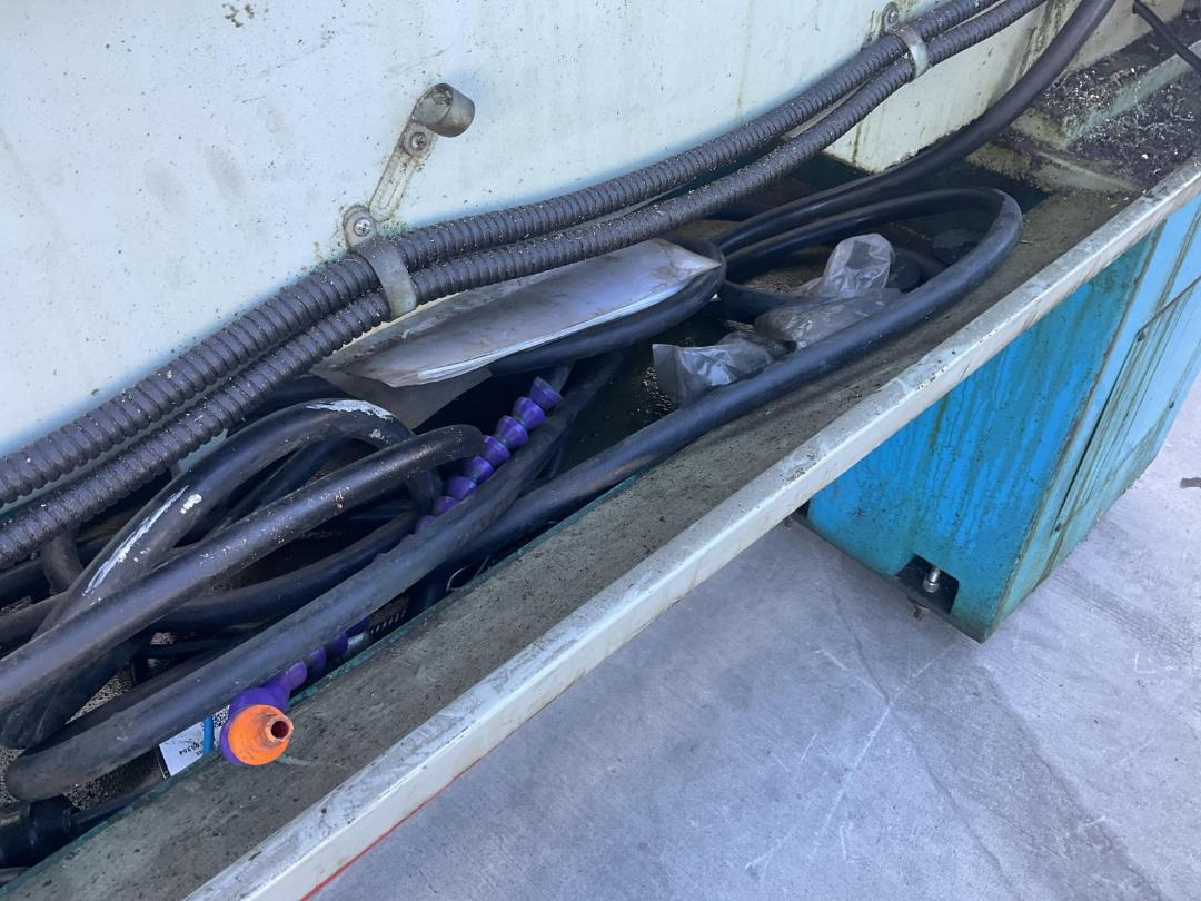 Photo '16' of LUXCUT - 6236X1000 Metal Lathe w/ Coolant Feed Photo '16' of LUXCUT - 6236X1000 Metal Lathe w/ Coolant Feed