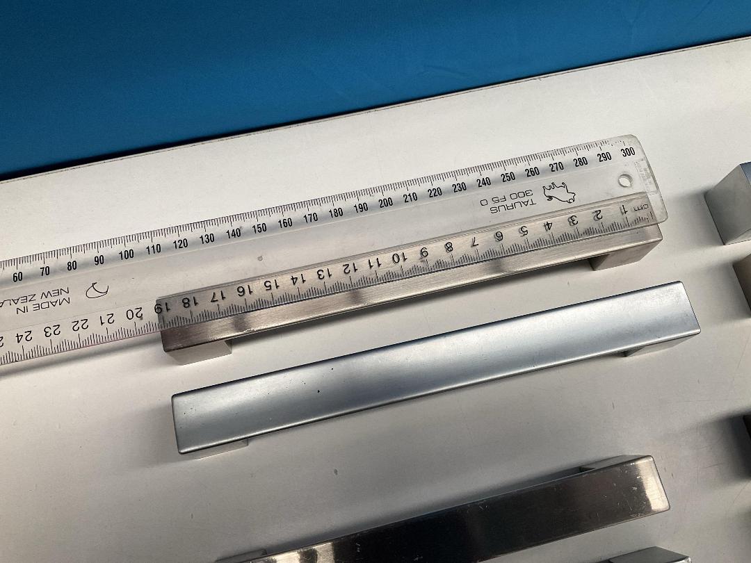 Photo '3' of Modern Thick Style Door / Cupboard Handles Photo '3' of Modern Thick Style Door / Cupboard Handles