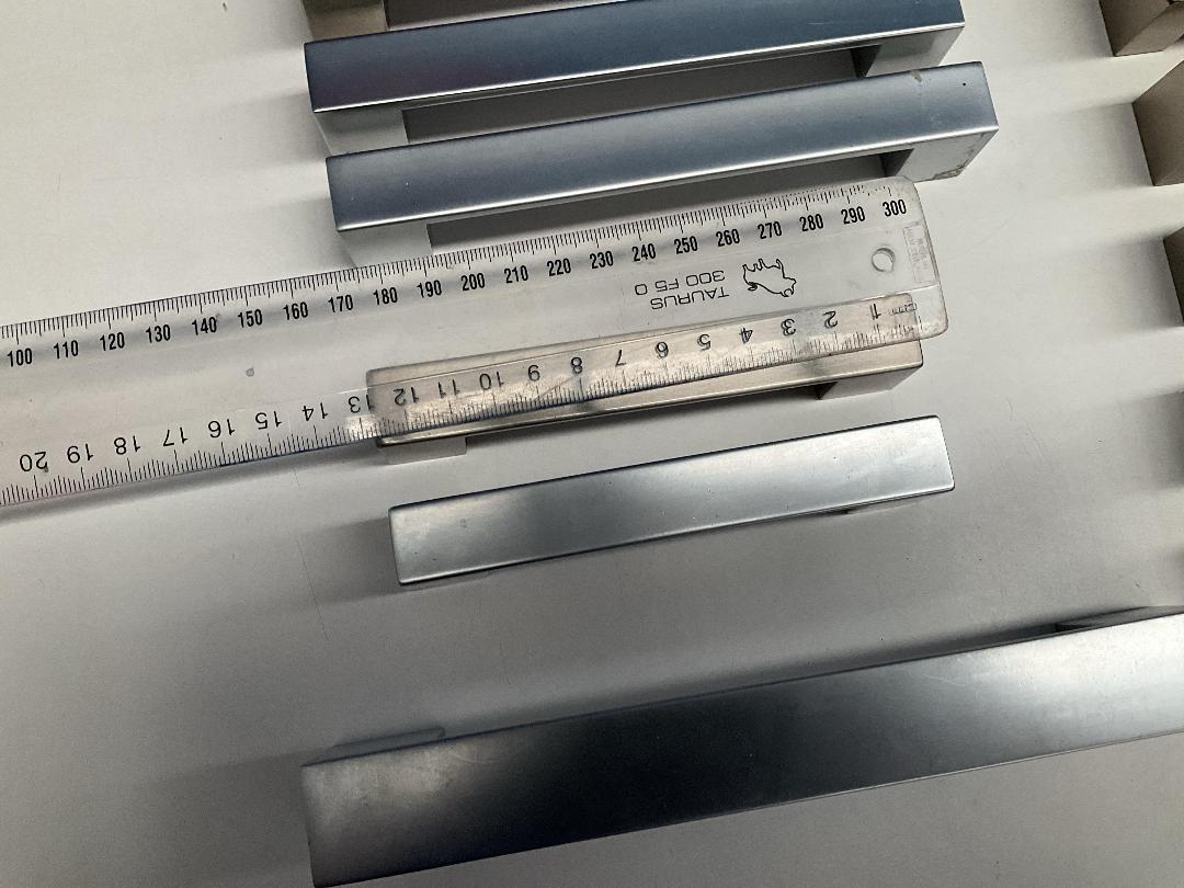 Photo '5' of Modern Thick Style Door / Cupboard Handles Photo '5' of Modern Thick Style Door / Cupboard Handles