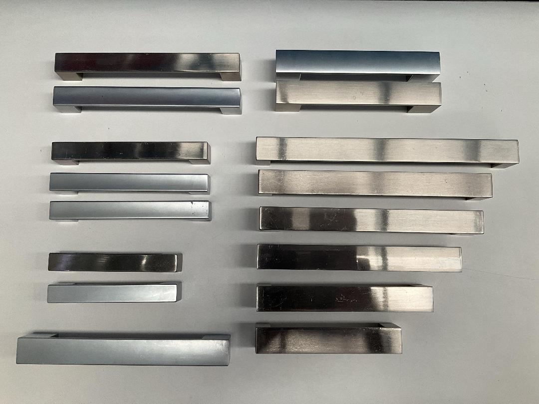 Photo '2' of Modern Thick Style Door / Cupboard Handles Photo '2' of Modern Thick Style Door / Cupboard Handles