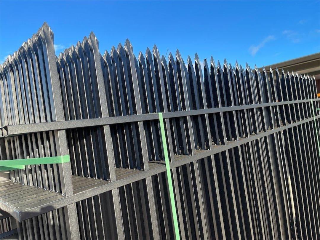 Photo '4' of Wrought Iron Style Fence Panels & Posts (24 Panels + 25 Posts) *NEW* Photo '4' of Wrought Iron Style Fence Panels & Posts (24 Panels + 25 Posts) *NEW*