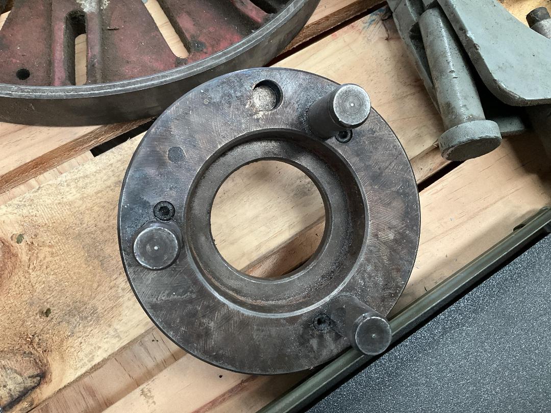 Photo '7' of Industrial Lathe Accessories - 4 Jaw Chuck , Steady Rest , Flat Plate Etc Photo '7' of Industrial Lathe Accessories - 4 Jaw Chuck , Steady Rest , Flat Plate Etc