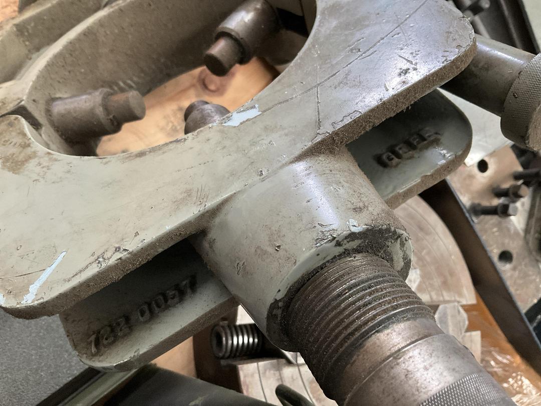 Photo '9' of Industrial Lathe Accessories - 4 Jaw Chuck , Steady Rest , Flat Plate Etc Photo '9' of Industrial Lathe Accessories - 4 Jaw Chuck , Steady Rest , Flat Plate Etc