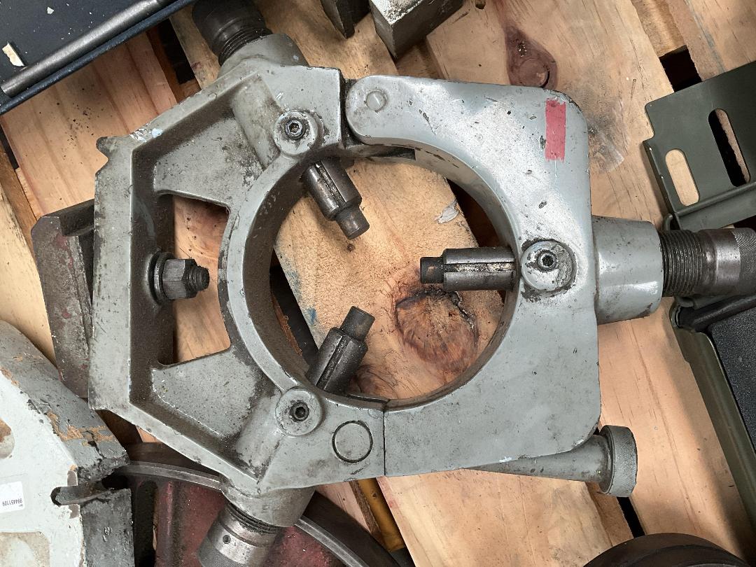 Photo '8' of Industrial Lathe Accessories - 4 Jaw Chuck , Steady Rest , Flat Plate Etc Photo '8' of Industrial Lathe Accessories - 4 Jaw Chuck , Steady Rest , Flat Plate Etc