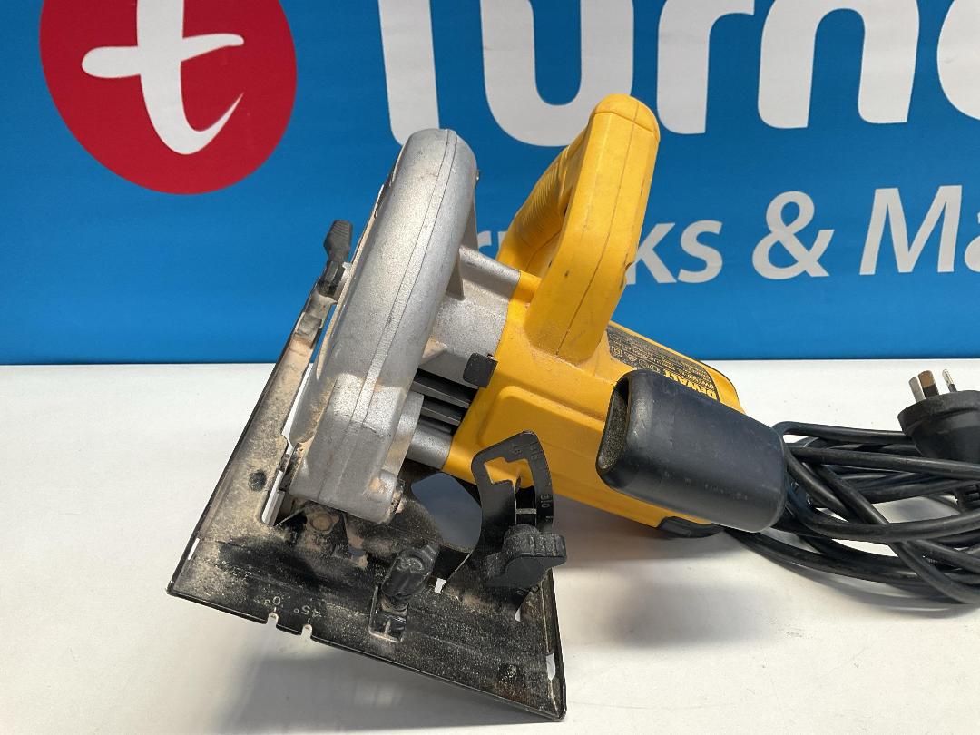 Photo '4' of DeWALT - 184mm Circular Saw