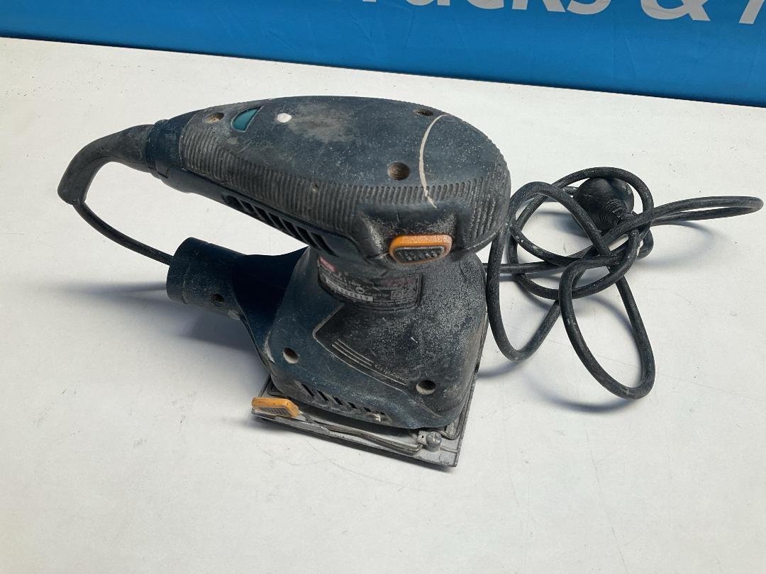 Photo '3' of Ryobi 240W Hand Sander