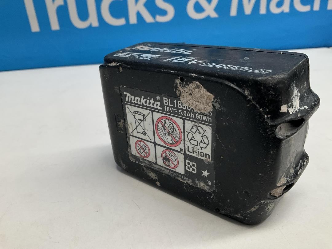 Photo '4' of Makita - 18V Li-Ion Battery Pack 5.0aH