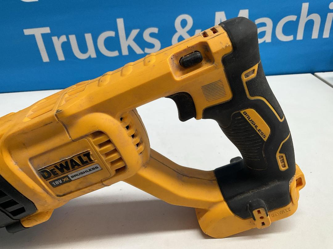 Photo '2' of DeWALT - 18V XR Brushless 26mm SDS-Plus Hammer Drill (Skin Only) Photo '2' of DeWALT - 18V XR Brushless 26mm SDS-Plus Hammer Drill (Skin Only)