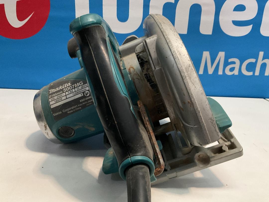 Photo '4' of Makita - 1800W 185mm Circular Saw - Model 5007MG
