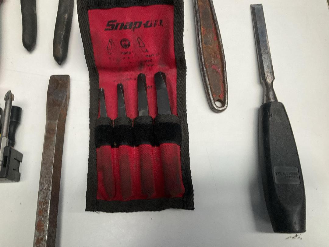 Photo '3' of DeWALT Toolbag w/ Assorted Tools - Snap-On Fuller Hart Etc