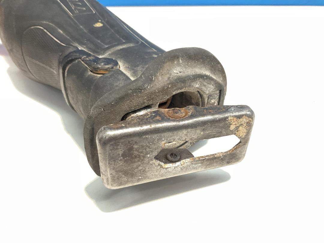 Photo '6' of Milwaukee - M18 FUEL SAWZALL Reciprocating Saw (Skin Only)