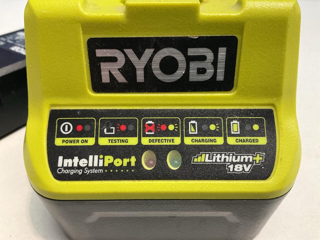 Photo '3' of Ryobi One + -  18V Battery Fast Charger - RC18120