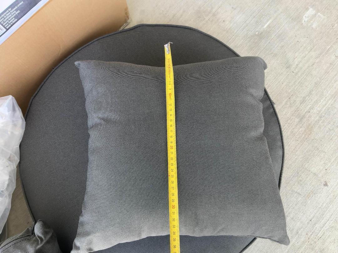 Photo '7' of Nouveau - Siena Collection Outdoor Olefin Cushion Set *NEW* Photo '7' of Nouveau - Siena Collection Outdoor Olefin Cushion Set *NEW*