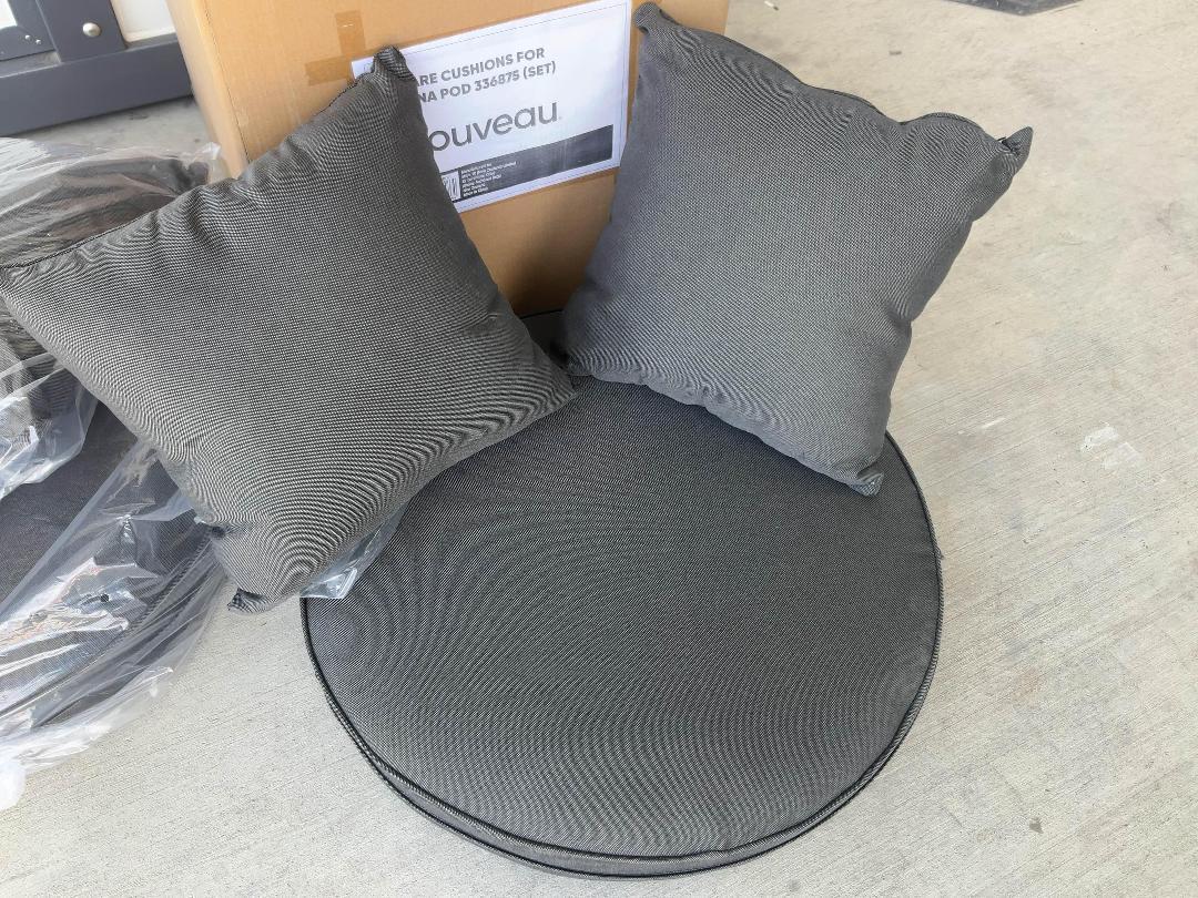 Photo '2' of Nouveau - Siena Collection Outdoor Olefin Cushion Set *NEW*