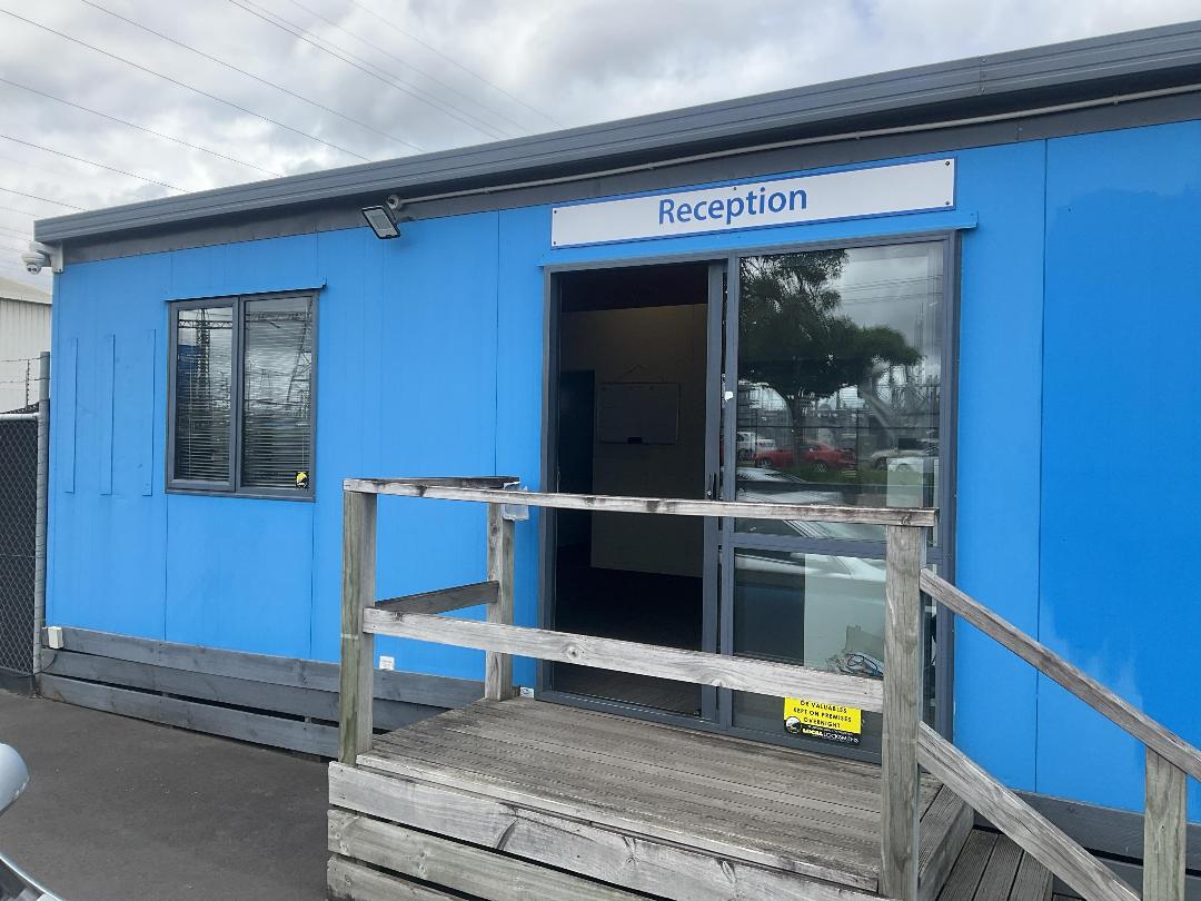 Photo '2' of Large Portacom with AC units