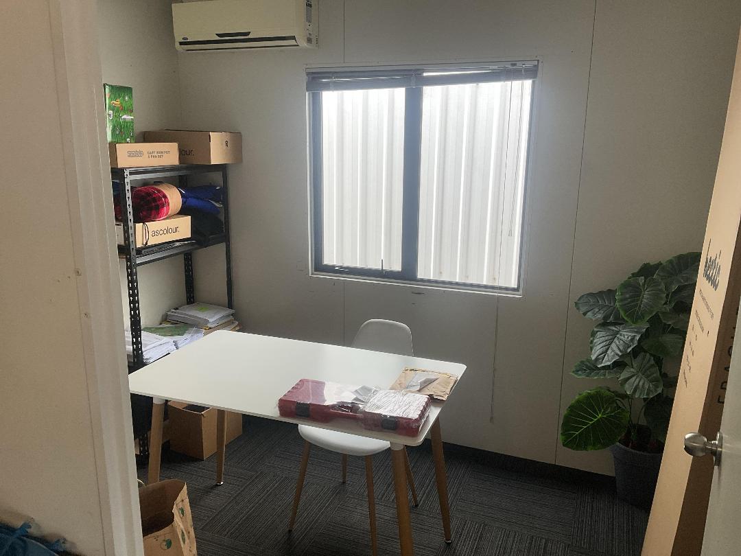 Photo '9' of Large Portacom with AC units