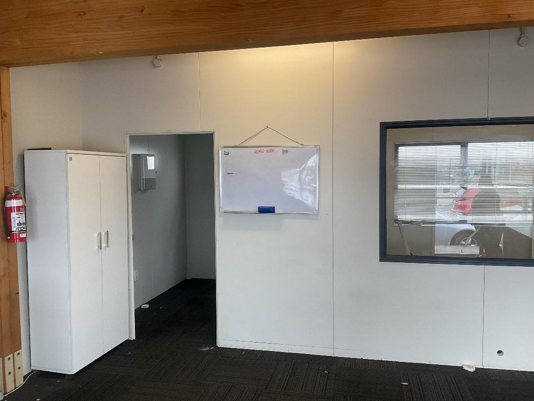 Photo '15' of Large Portacom with AC units