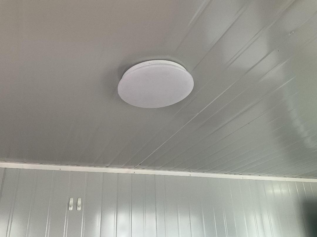 Photo '10' of Small Portacom with AC unit