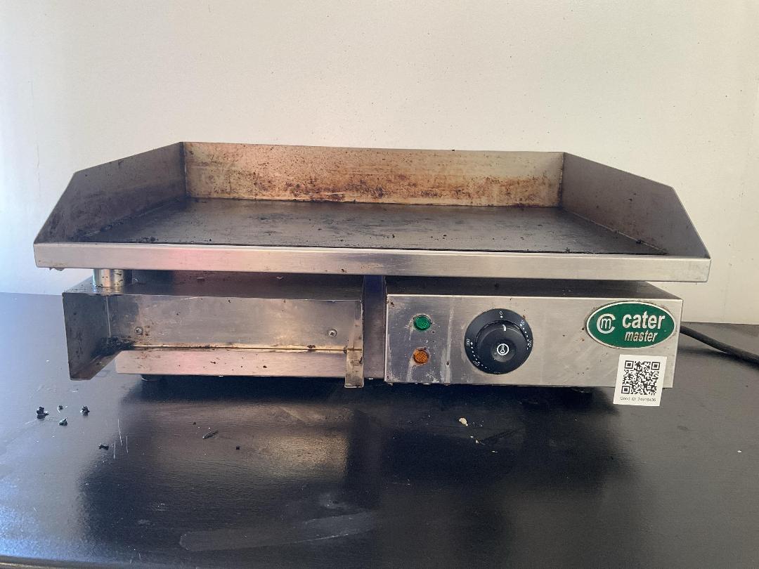 Photo '2' of Cater master stainless electric griddle Photo '2' of Cater master stainless electric griddle