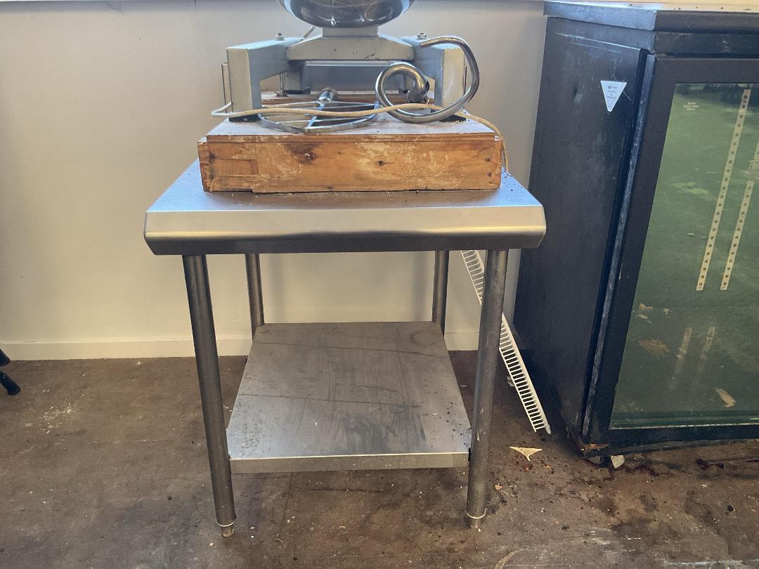 Photo '4' of Cater master 20L electric mixer on stainless steel stand