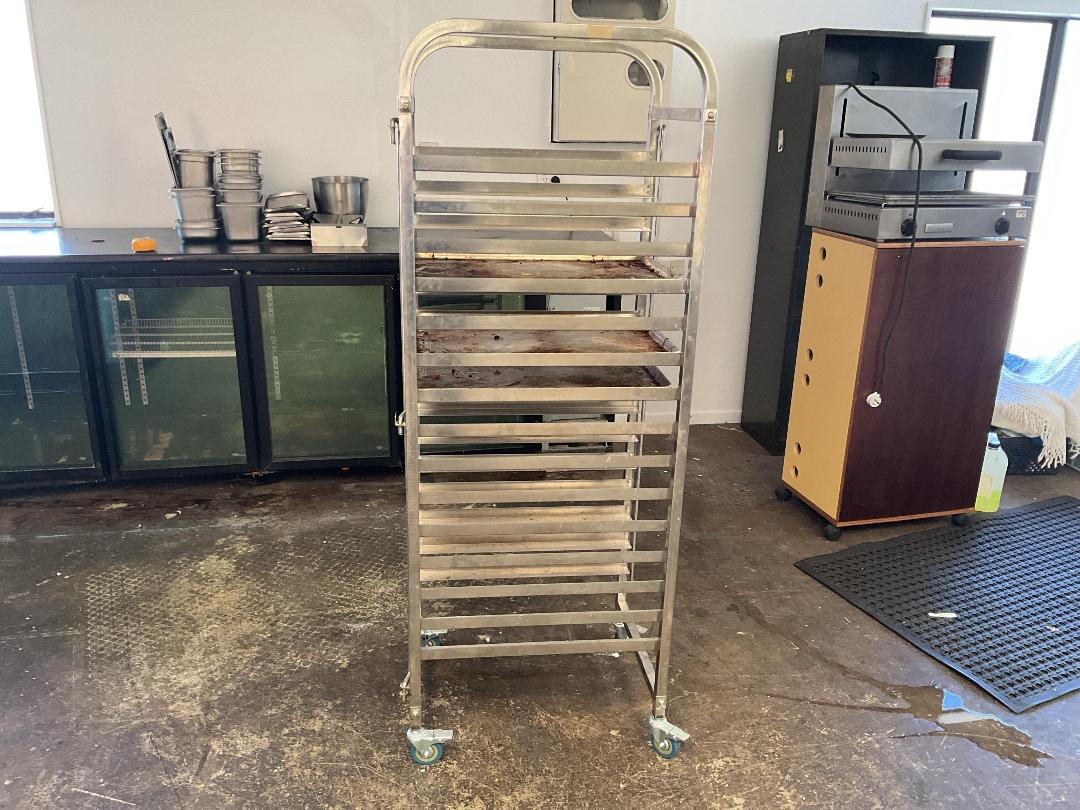 Photo '2' of Baking cooling trolley
