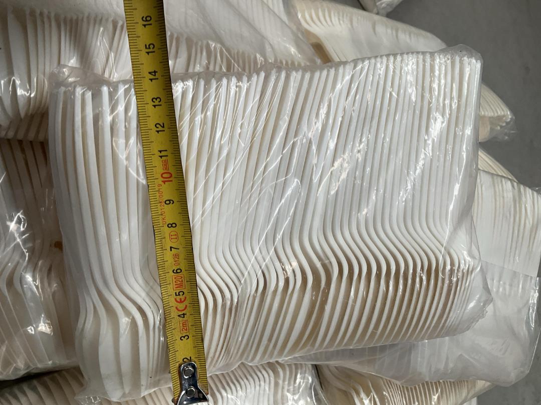 Photo '3' of Plastic Spoons 140mm (1300pce) Photo '3' of Plastic Spoons 140mm (1300pce)